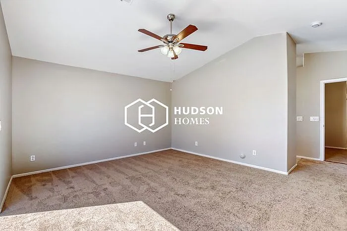 6411 S 23rd Ave — Photo 13