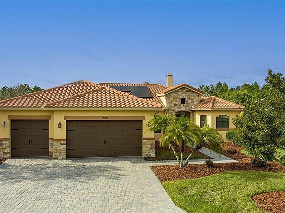 2nd image of 729 San Raphael St