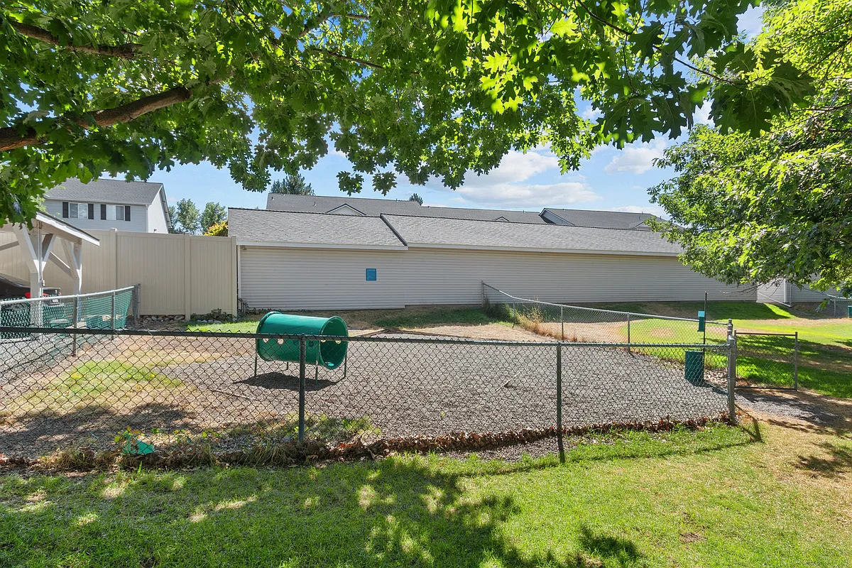 Building Photo - Revere Ridge