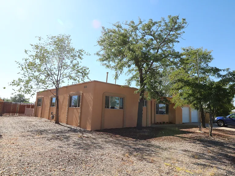 508 Las Marias Dr SE — Photo 39