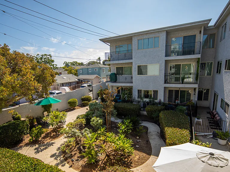 333 Orange Ave #24 — Photo 8