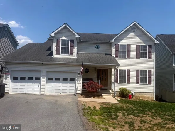 115 Jewels Ct, Martinsburg, WV 25404