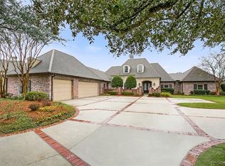 18844 E Arcadian Shores Dr, Baton Rouge, LA 70809