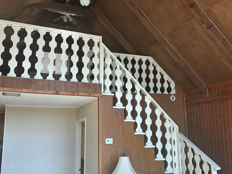 490 Chalet Village Ln — Photo 7