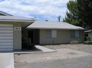813 Pebble Beach Dr, Bakersfield, CA 93309