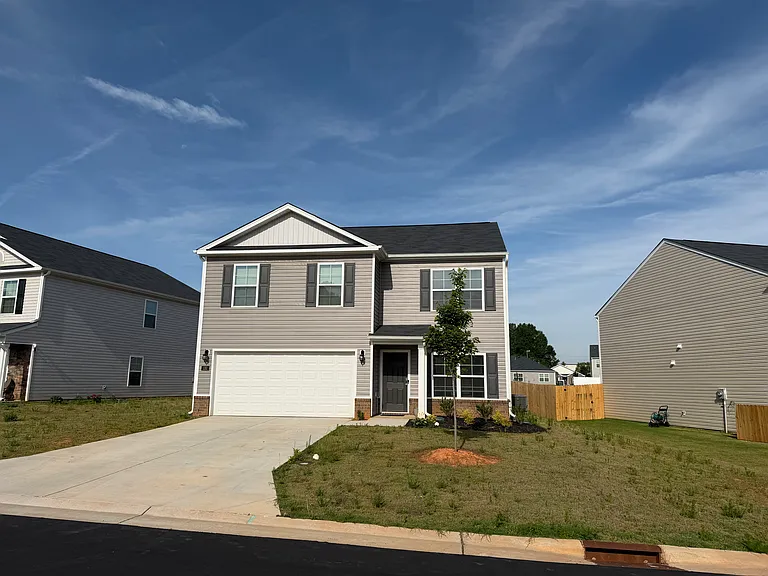 131 Chessie Rd — Photo 1