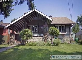 220 NE Billingher Dr, Portland, OR 97220