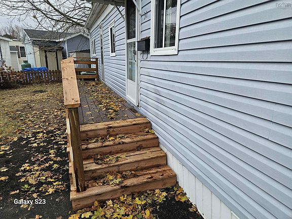 3rd image of 31 Chebogue Ln
