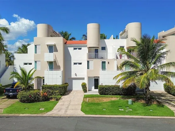 145 Villas De Golf Est, Dorado, PR 00646