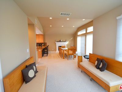 21814 Ambar Dr, Woodland Hills, CA, 91364