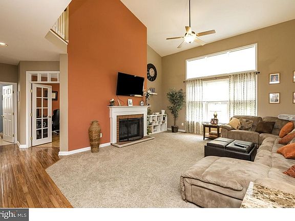 5th image of 1221 Indian Trail Dr