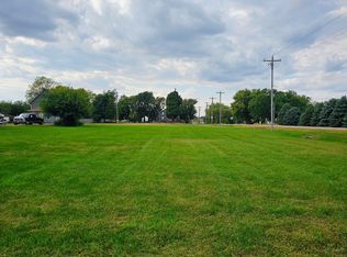 516 Dugan St N, Welcome, MN 56181