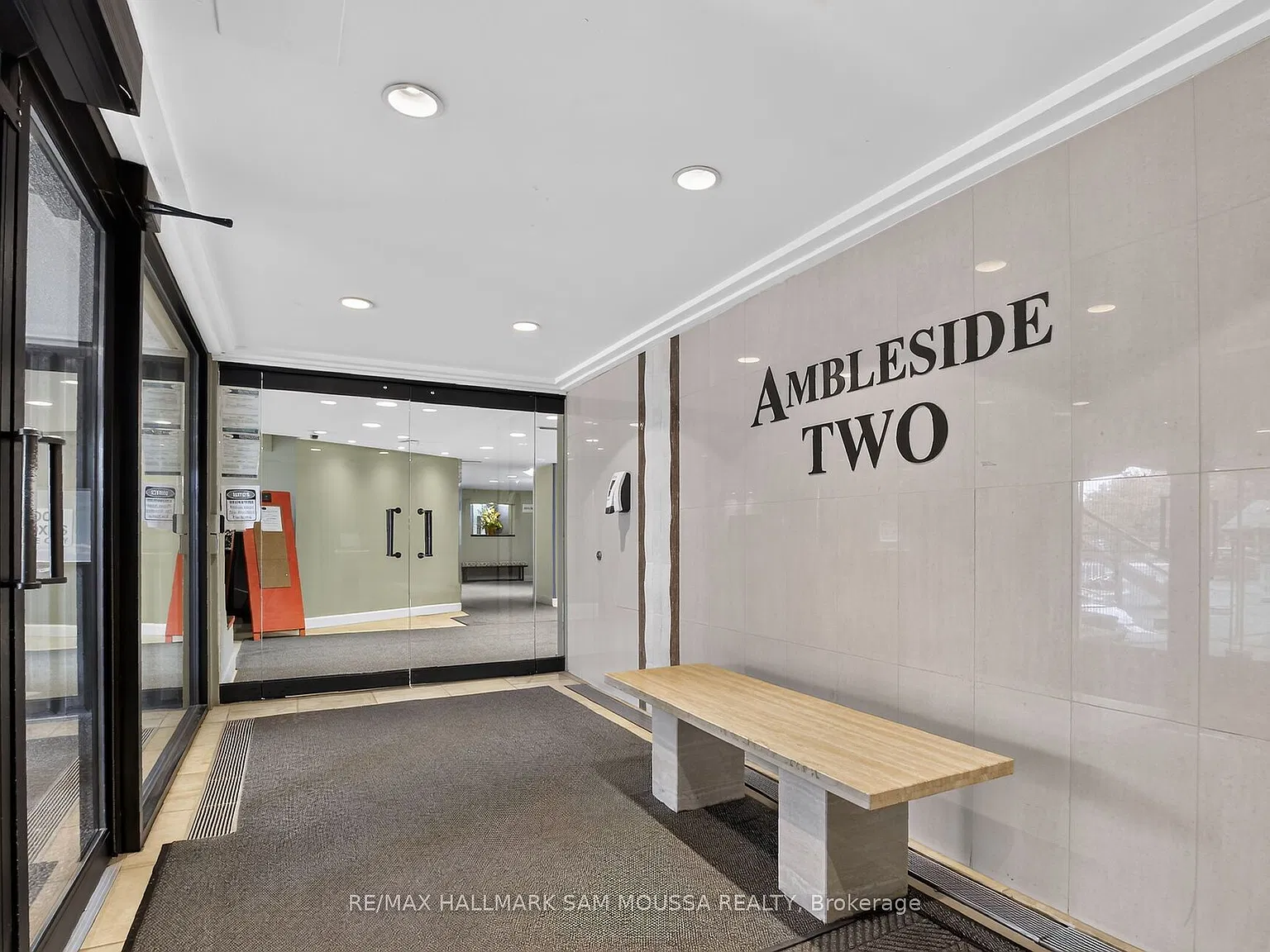 2 bed, $2,000 — Photo 4