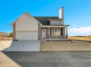 2080 Waters Edge Dr, Minooka, IL 60447