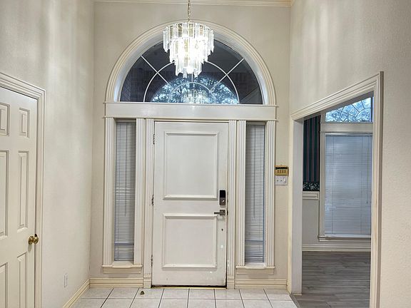 4th image of 2532 Oak Brook Dr