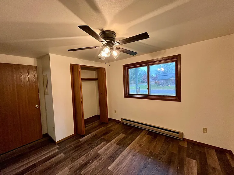 180 W Hill Rd — Photo 6
