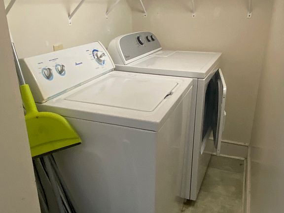 Laundry area (washer/dryer)