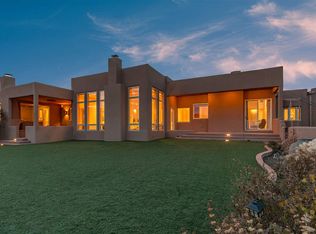 8 Sueno De Santa Fe, Santa Fe, NM 87505