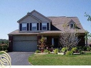 5287 Lancaster Ln, Commerce Township, MI 48382
