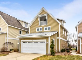 920 W Savidge St, Spring Lake, MI 49456