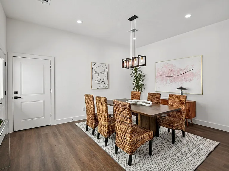 6808 Madrid St — Photo 11