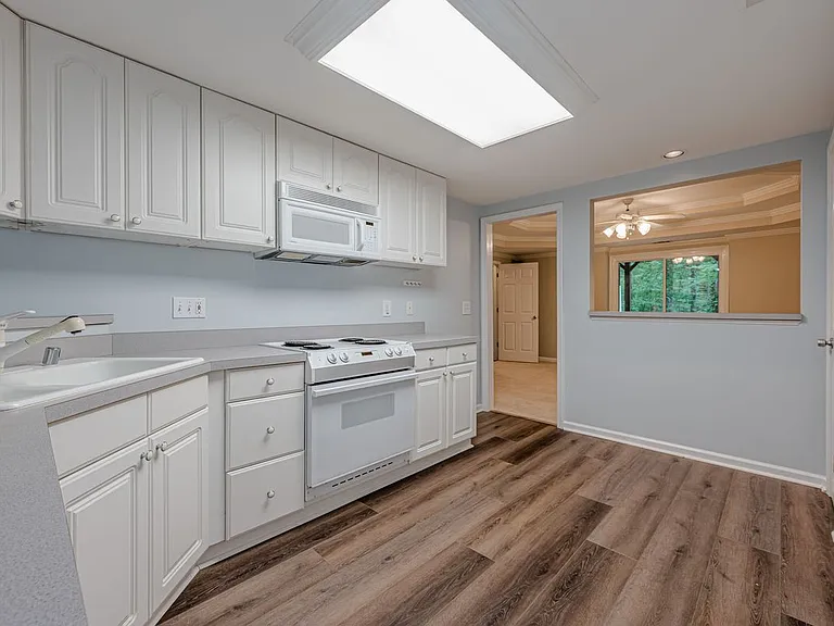 461 Braidwood Walk NW — Photo 35