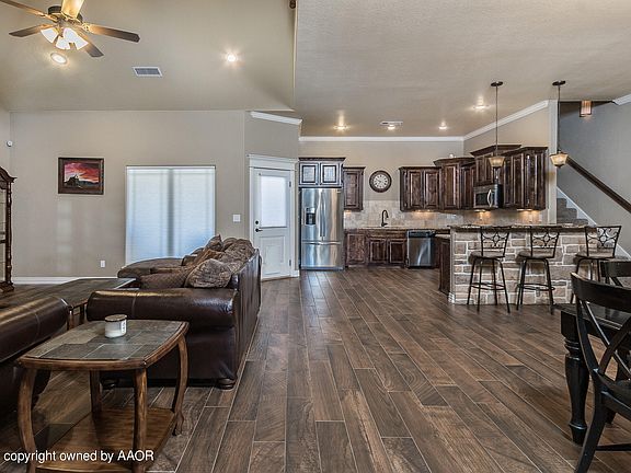 3rd image of 6502 Parkwood Pl