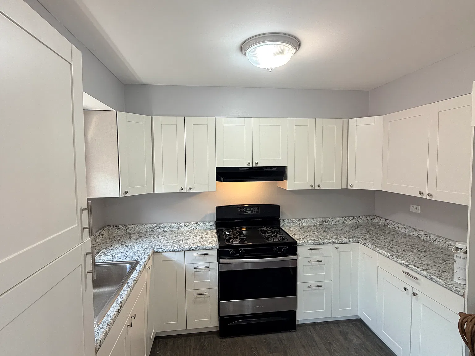 3 bed, 1200 sqft, $2,000 — Photo 3