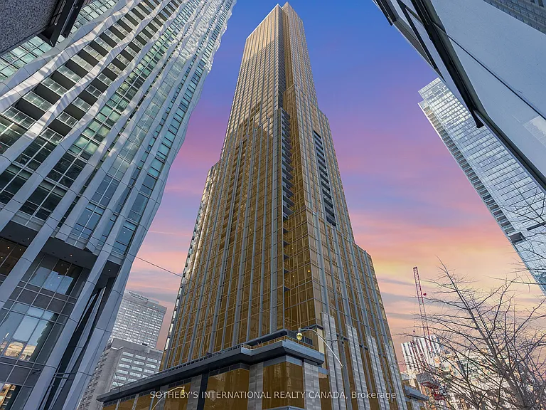 11 Yorkville Ave #1111 — Photo 17