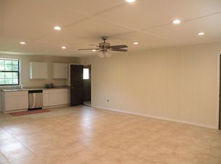 4640 Fm 1374 Rd UNIT B, Huntsville, TX 77340