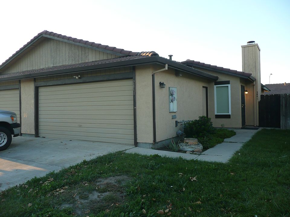 2nd image of 2841 Fox Creek Ct