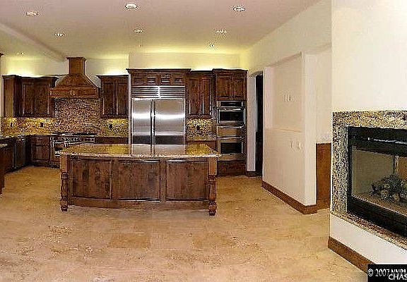 Gourmet Chef's Kitchen