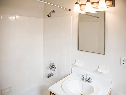 Rented by Array Property Group LLC  | media 11