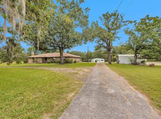15 Brumley Rd, Huntsville, TX 77320