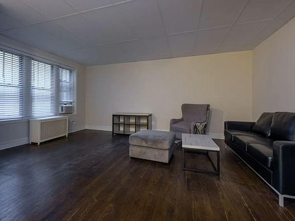 5th image of 1310 E Hyde Park Blvd #9391ace5e