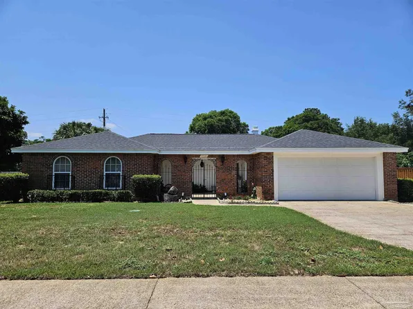 4301 Burtonwood Dr, Pensacola, FL 32514