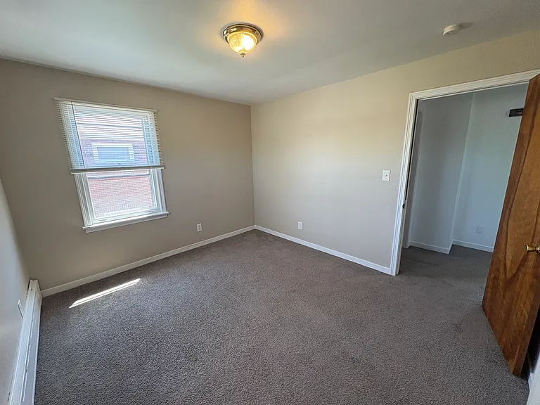 48 Joseph Dr — Photo 10