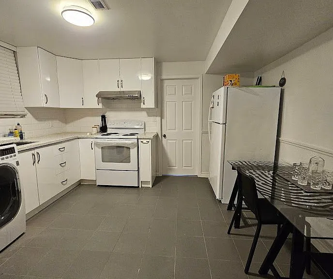 29 Wyndcliff Cres #BASEMENT — Photo 14