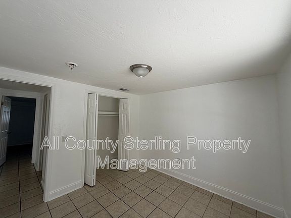 4th image of 201 SE Beech St #102
