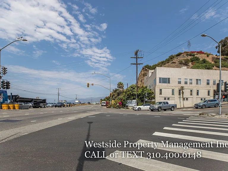 134 Chautauqua Blvd. — Photo 16