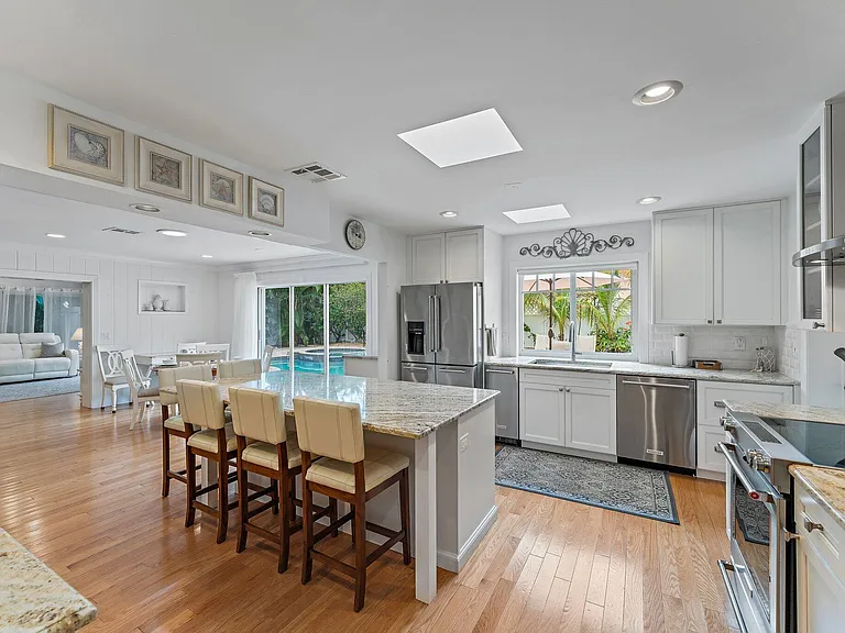 460 Sunrise Way — Photo 18