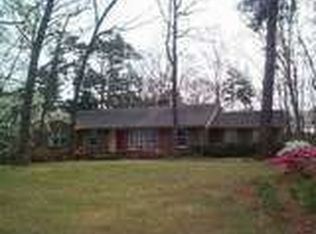 135 Highland Dr, Athens, GA 30606