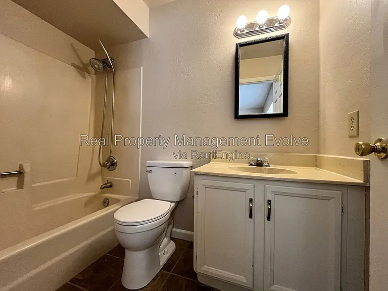 18211 N 40th Pl #1 — Photo 15