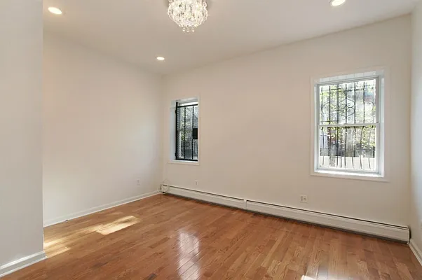 Rented by Compass | media 17