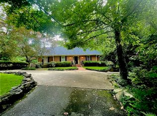 1118 E Collinwood Cir, Opelika, AL 36801