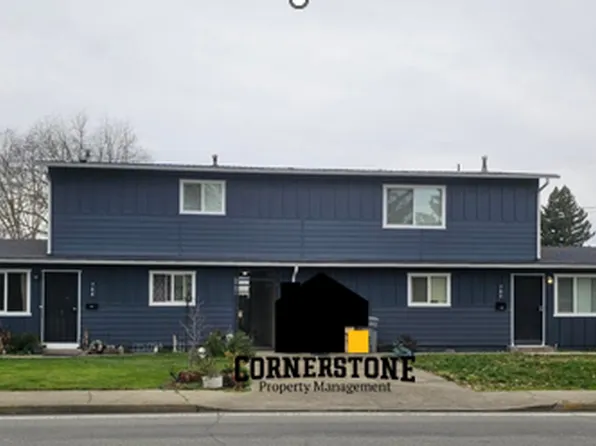 704 SE 9th St #A, Grants Pass, OR 97526
