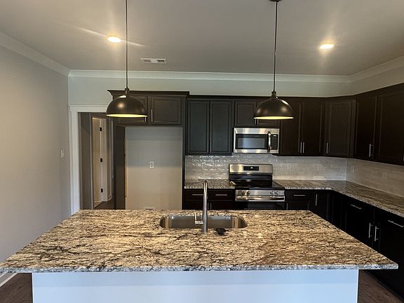 4th image of 526 W Foxrun Lot 31