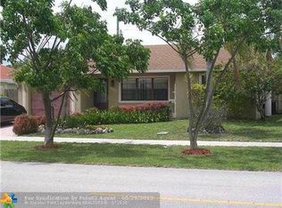3380 SW 4th St, Deerfield Beach, FL 33442