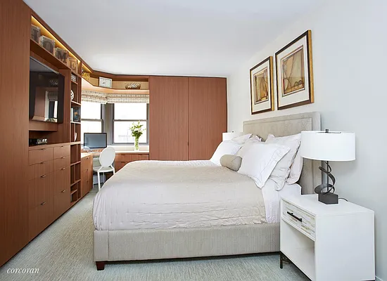 Sold by Corcoran | media 23