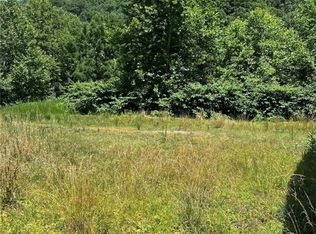 4 Mile Crk, Branchland, WV 25506